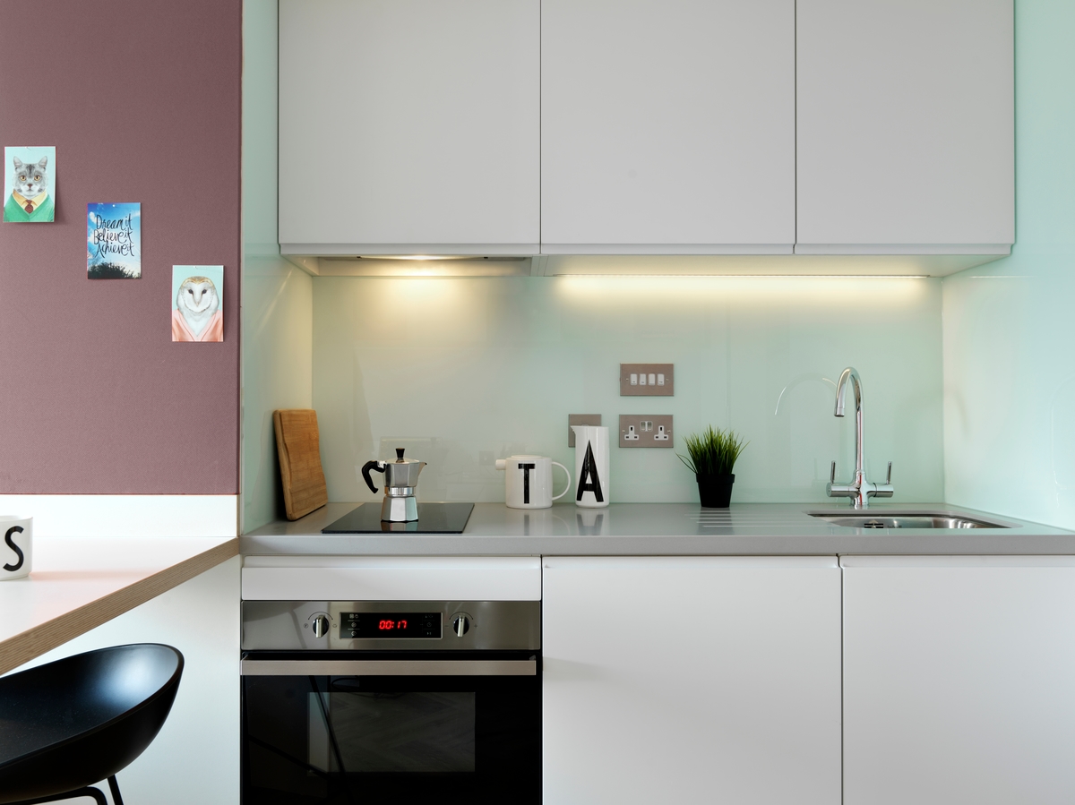 Student Castle Bath Studio Kitchen