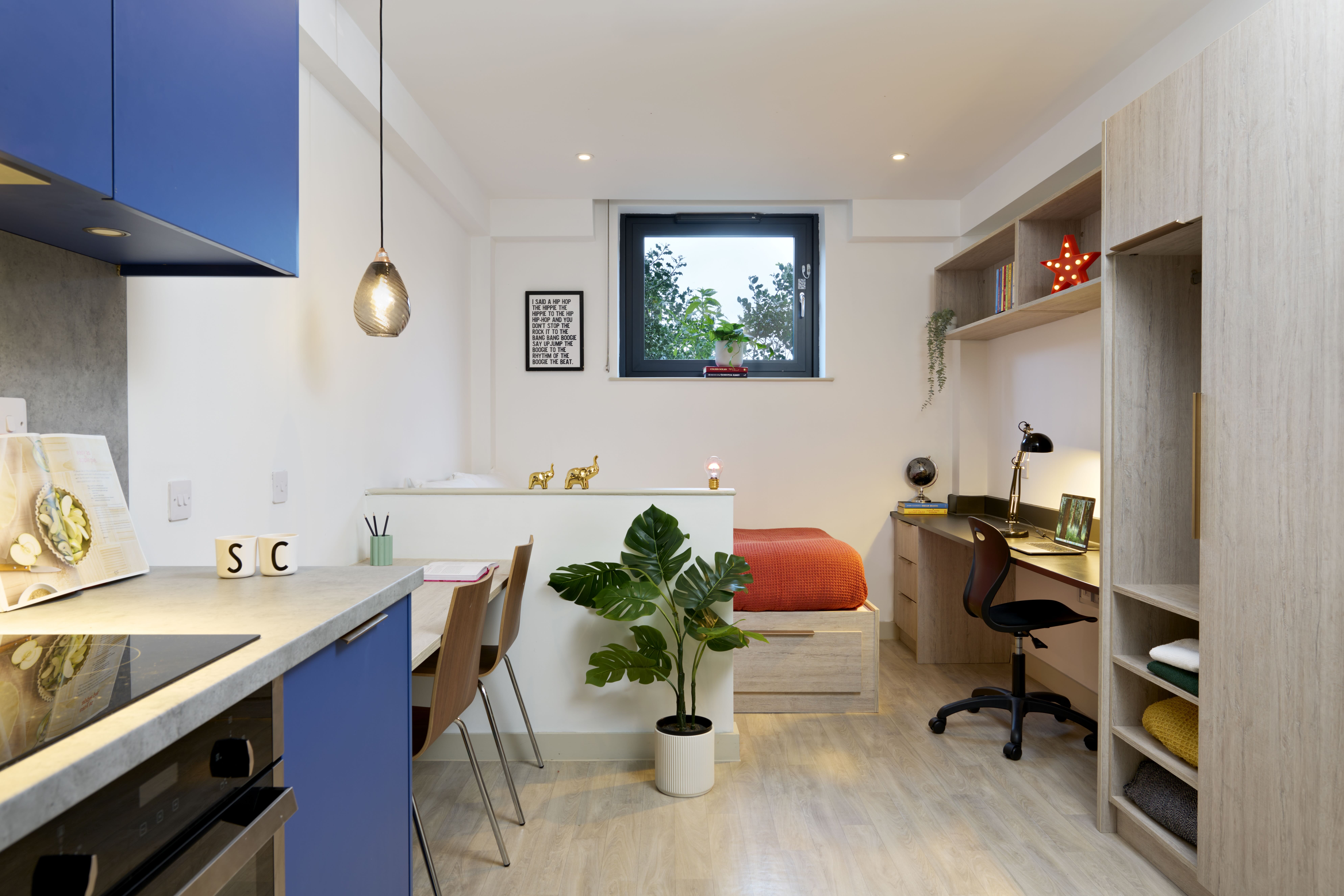 student castle reading bronze studio